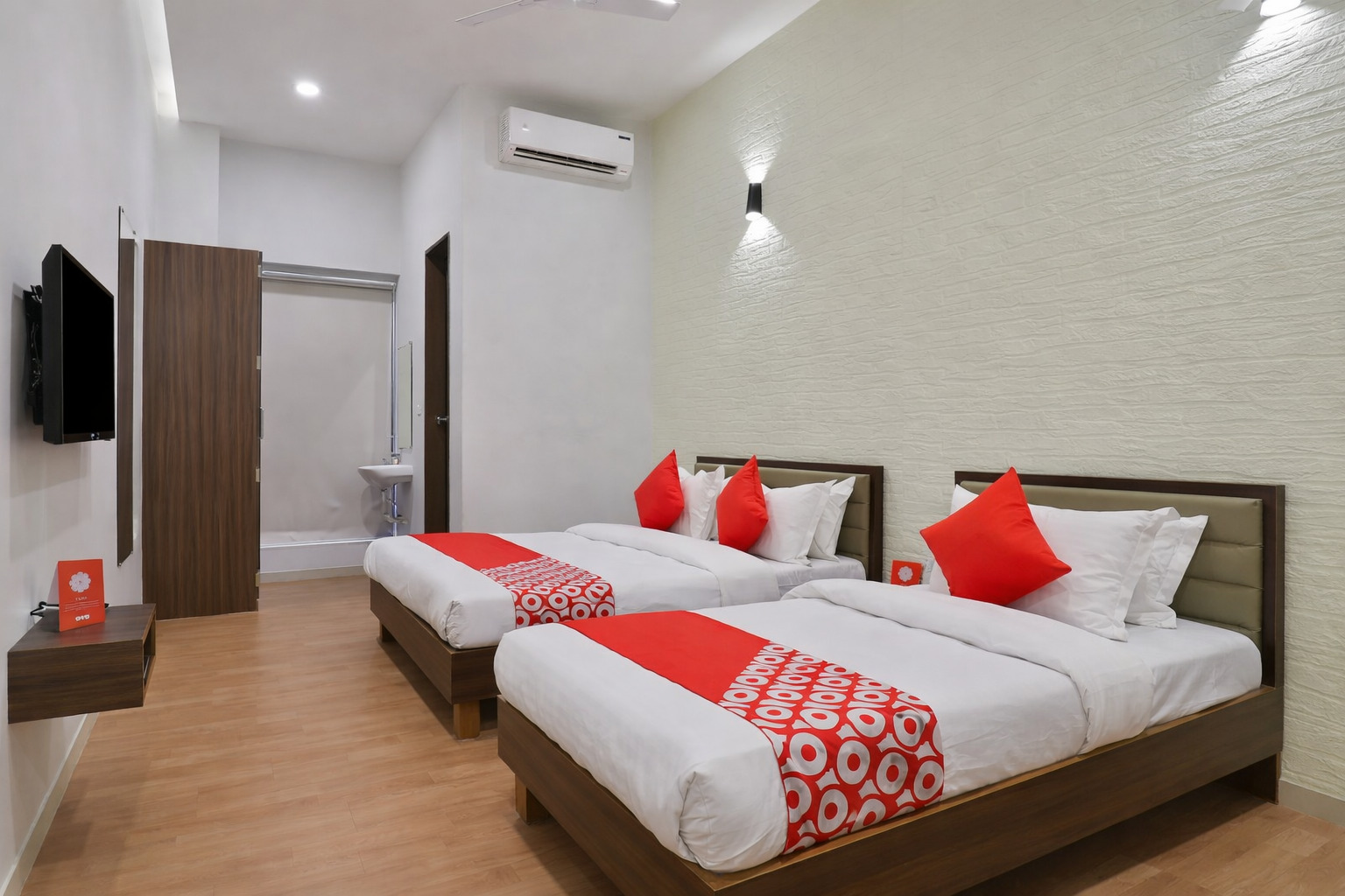 Hotel Utsav Himalayan / Hotel City Park_2